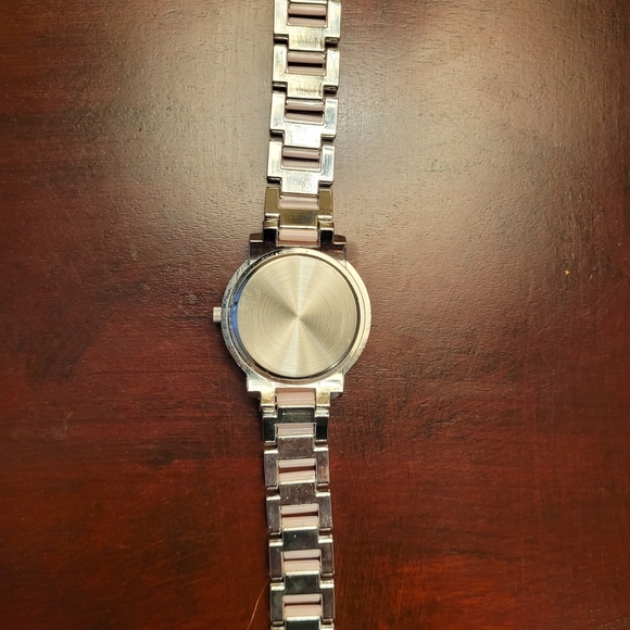 New Women's Pink Diamond Fashion Watch - Picture 6 of 6